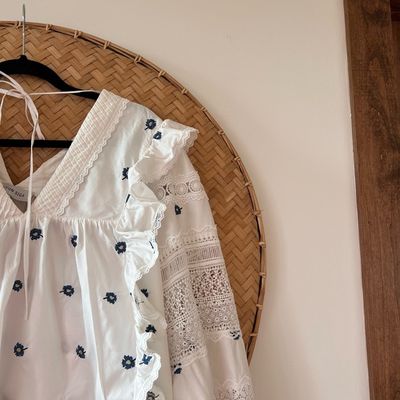 LUG VON SIGA WHITE/BLUE COTTAGE-CORE EMBROIDERED FLORAL CARLA V-NECK‎ BOHEMIAN - Picture 8 of 11